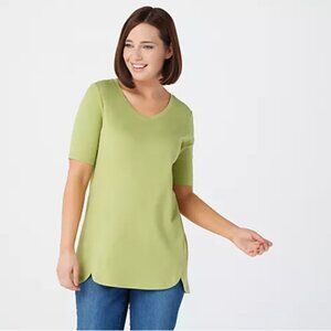 Isaac Mizrahi Live Essentials Pima Cotton V-Neck Tulip Hem Top Hillside Green 1X